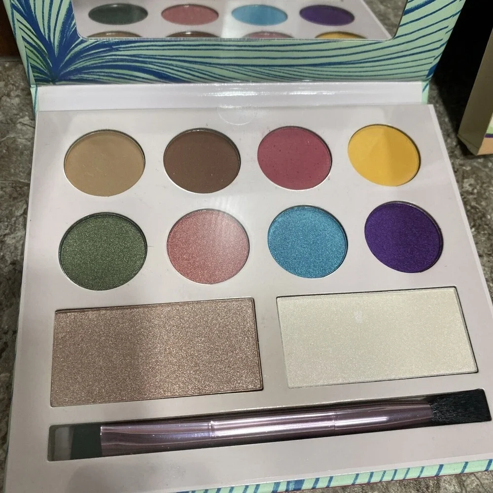 Laura Sanchez Moods‎ Eyeshadow & Highlighter Palette Full Size 10 Shades